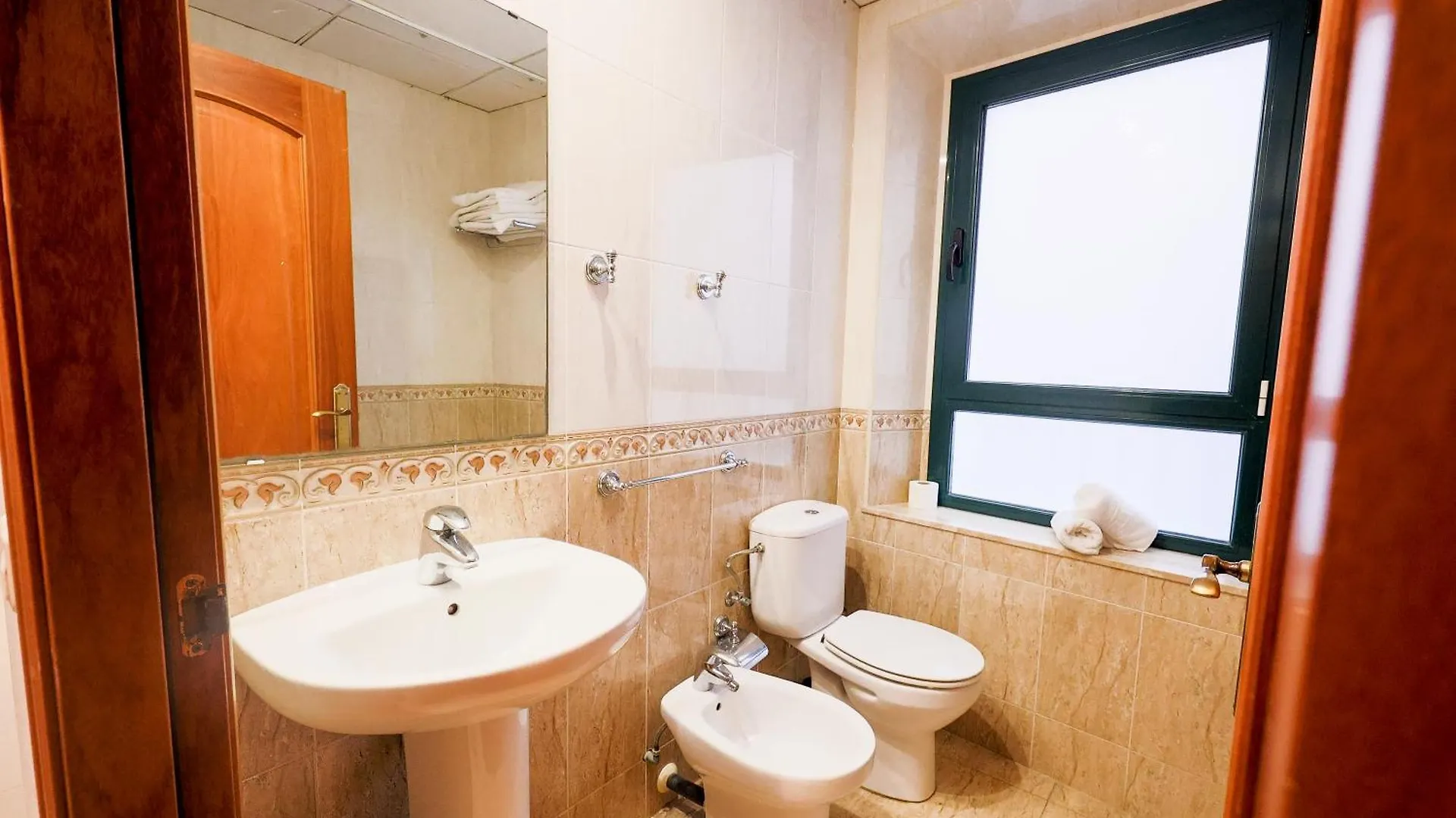 Apartamentos Royal Lloret de Mar 0*,  Spain