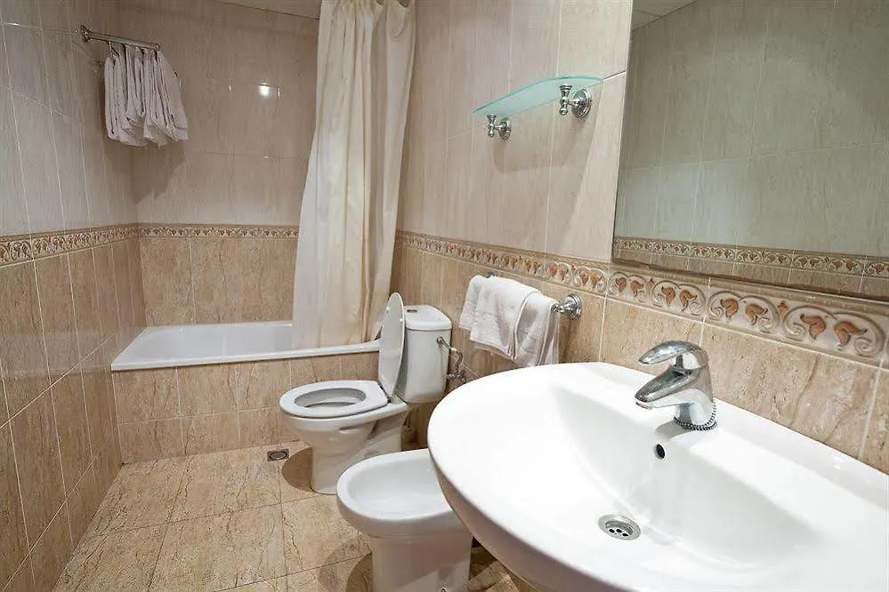Apartment Apartamentos Royal Lloret de Mar Spain